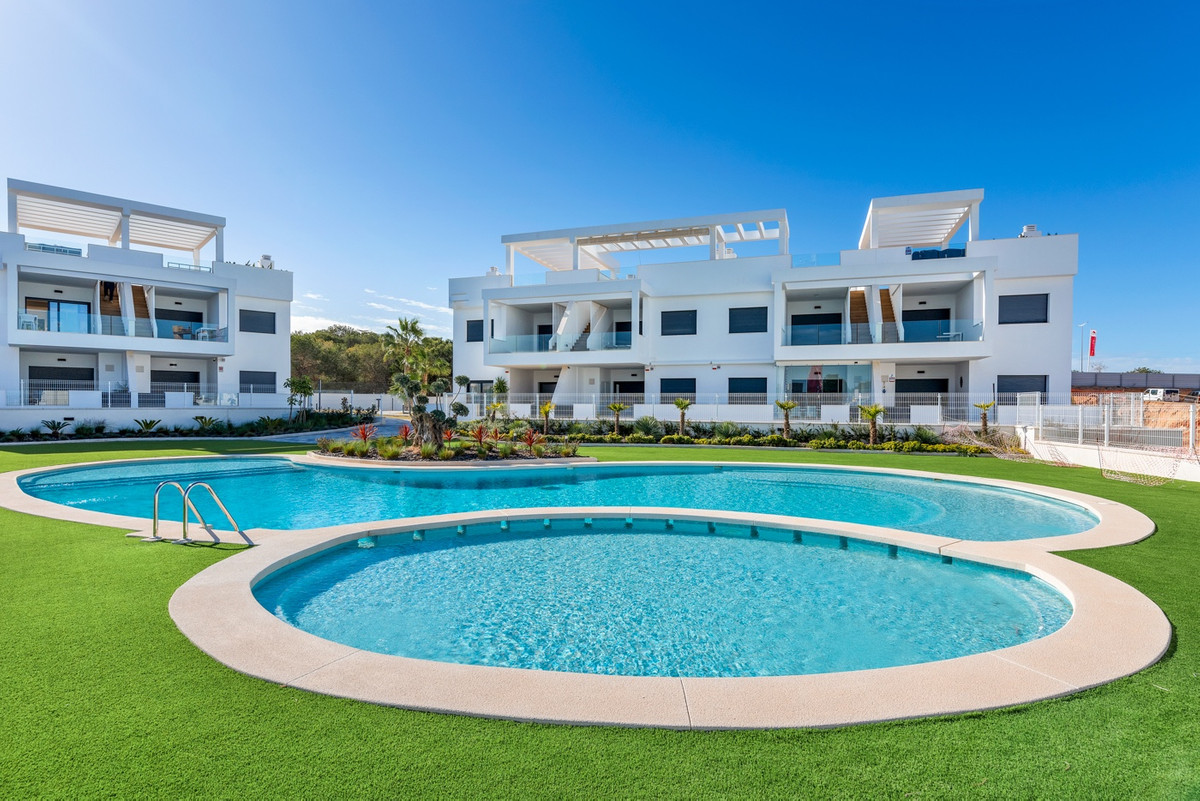 Appartement te koop in Los Balcones | 2 slaapkamers H5481031
