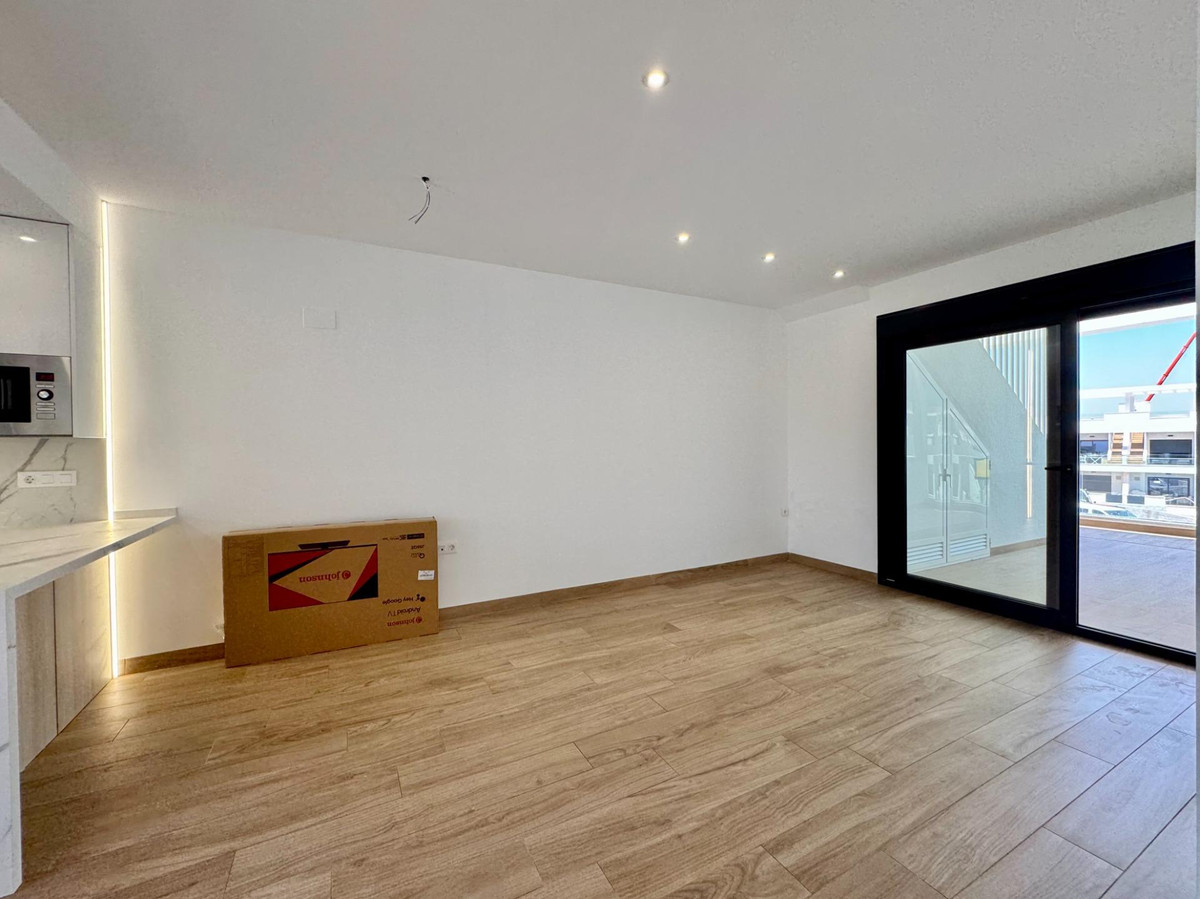 Penthouse te koop in Los Balcones | 2 slaapkamers H5498617