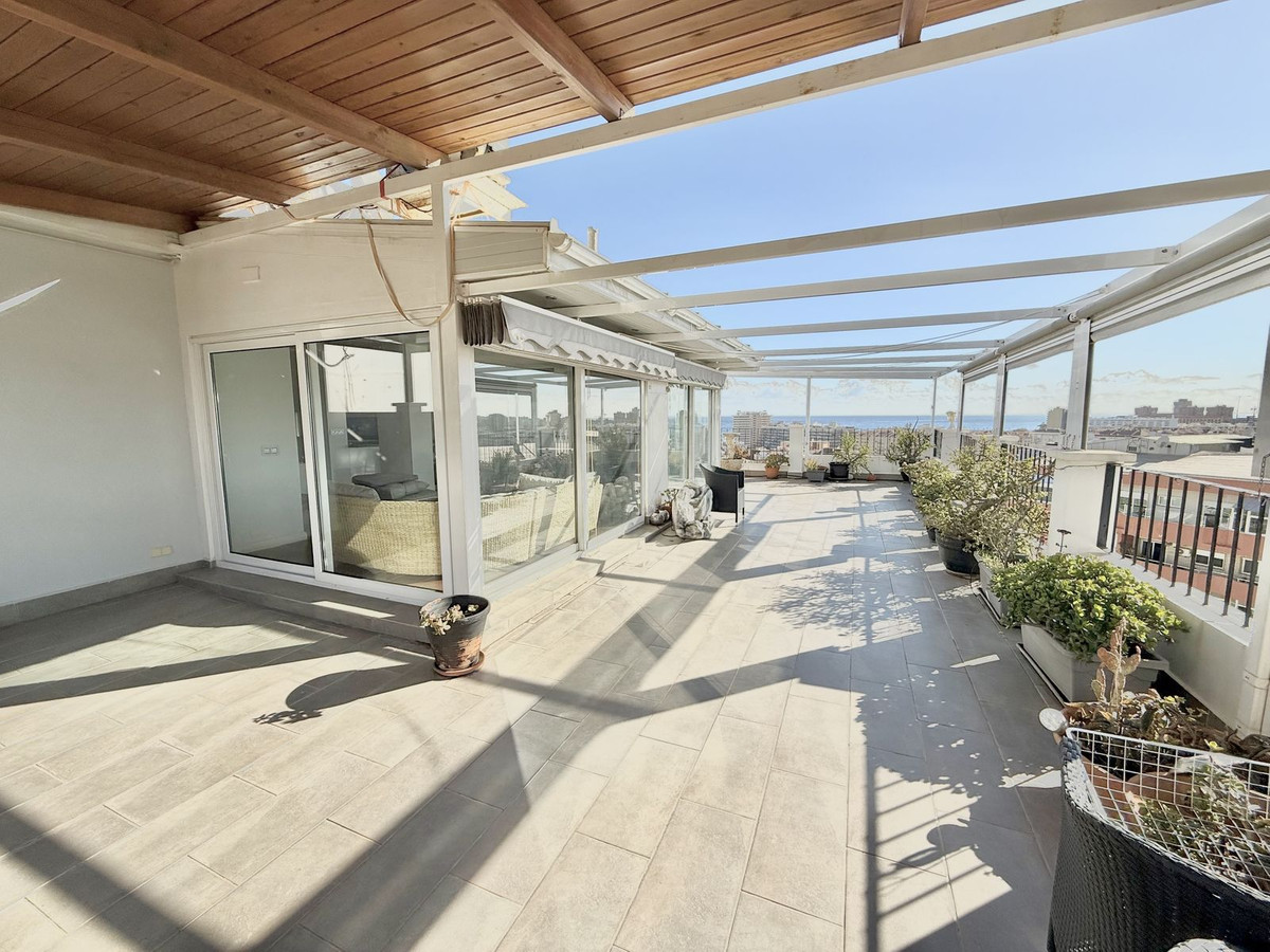 Penthouse in Los Boliches-31