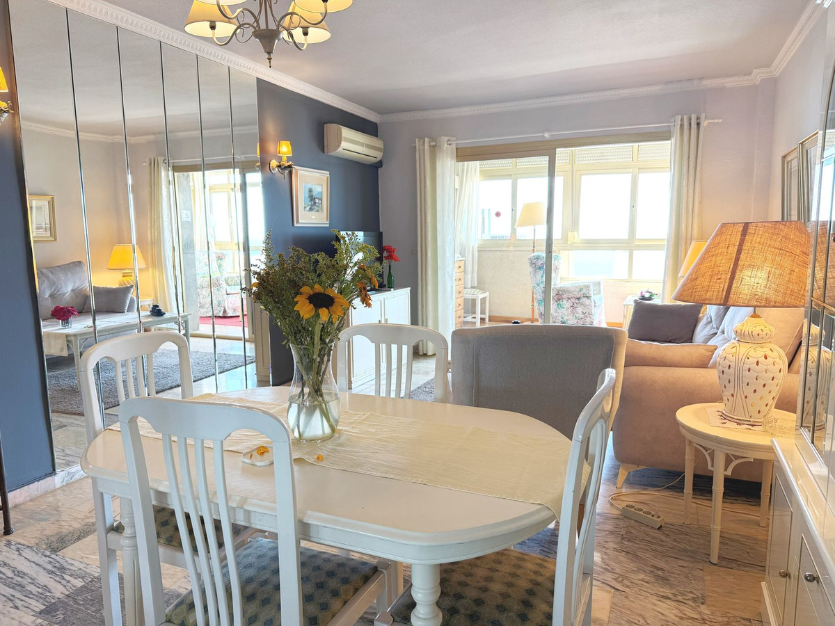 Appartement te koop in Los Boliches | 2 slaapkamers H5041918
