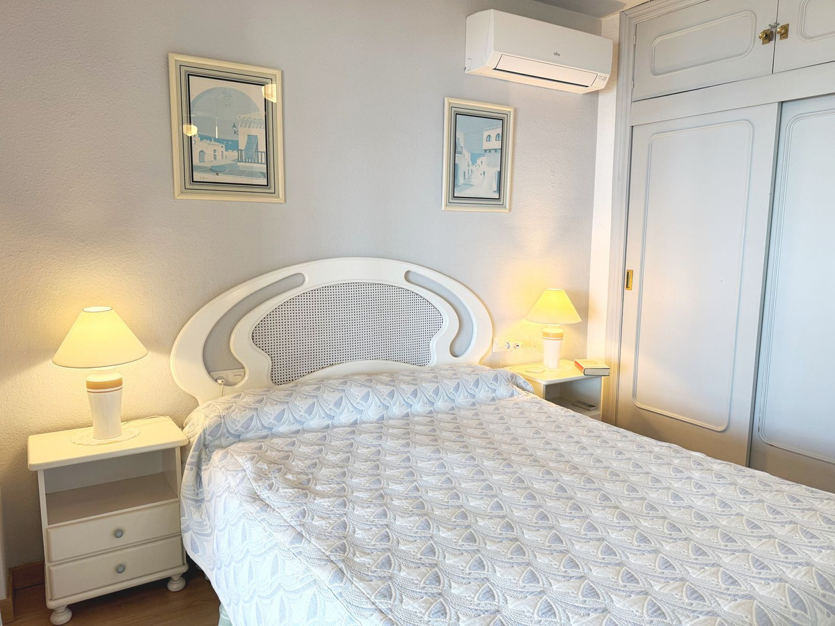Appartement te koop in Los Boliches | 2 slaapkamers H5041918