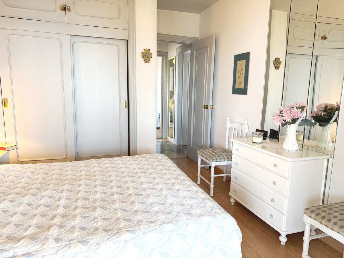 Appartement te koop in Los Boliches | 2 slaapkamers H5041918