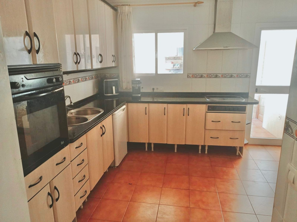 Appartement te koop in Los Boliches | 4 slaapkamers H5080783
