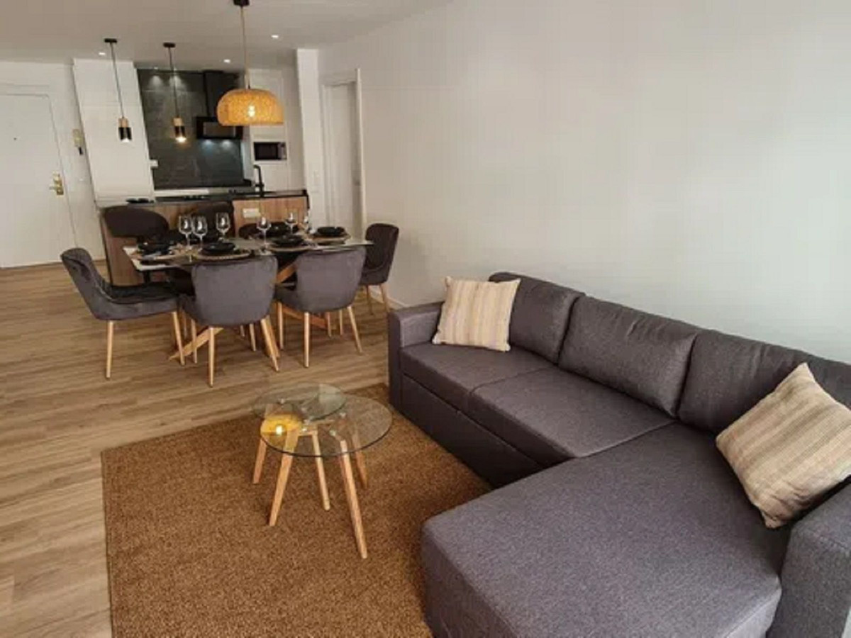 Appartement te koop in Los Boliches | 2 slaapkamers H5116414