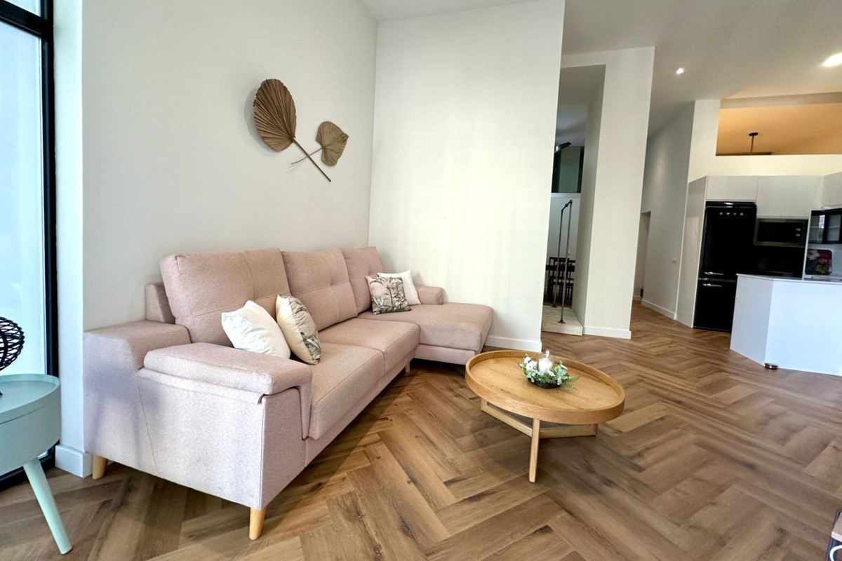 Appartement te koop in Los Boliches | 2 slaapkamers H5123758