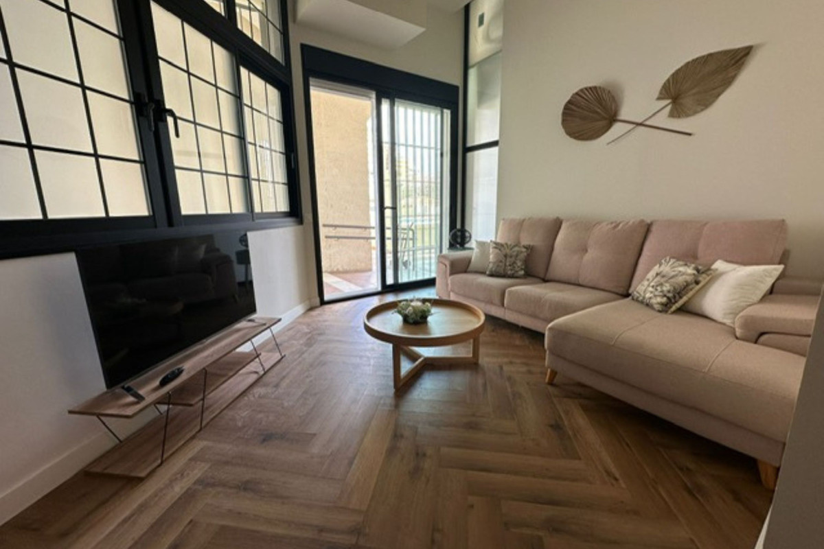 Appartement te koop in Los Boliches | 2 slaapkamers H5123758