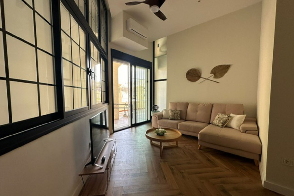 Appartement te koop in Los Boliches | 2 slaapkamers H5123758