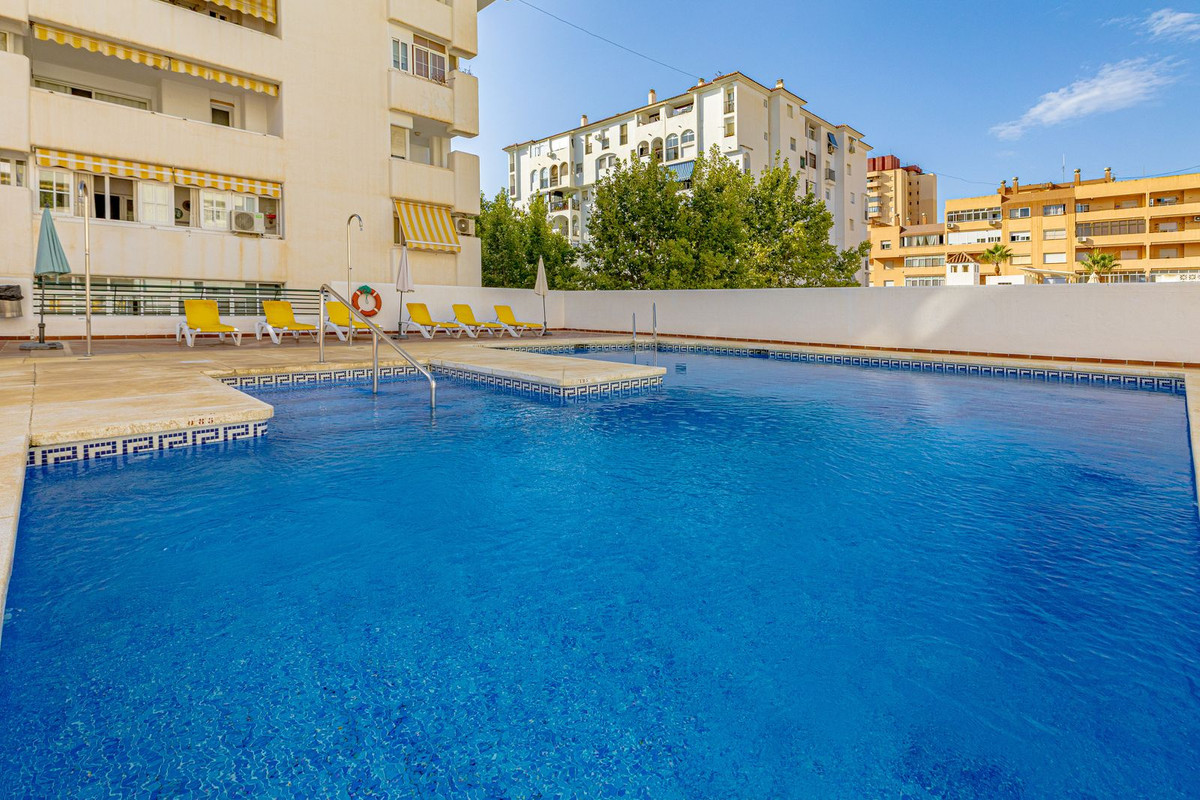 Appartement te koop in Los Boliches | 2 slaapkamers H5131618