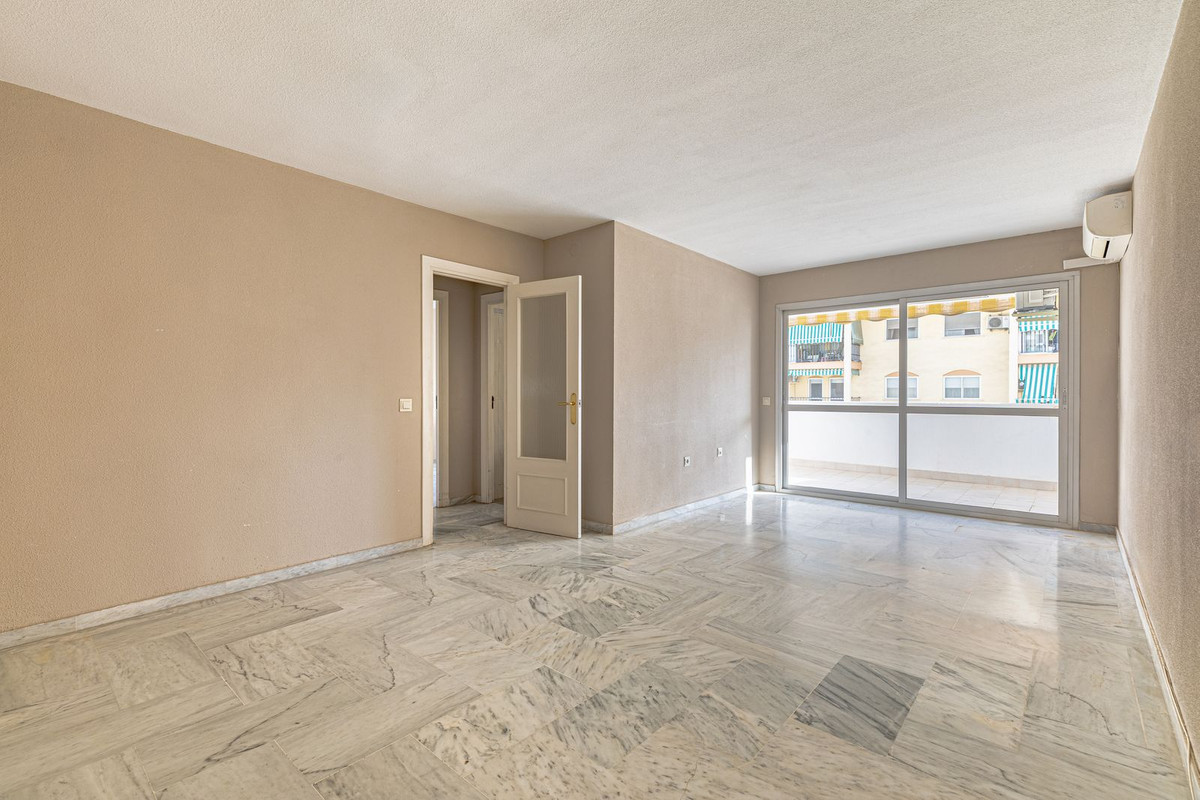 Appartement te koop in Los Boliches | 2 slaapkamers H5131618