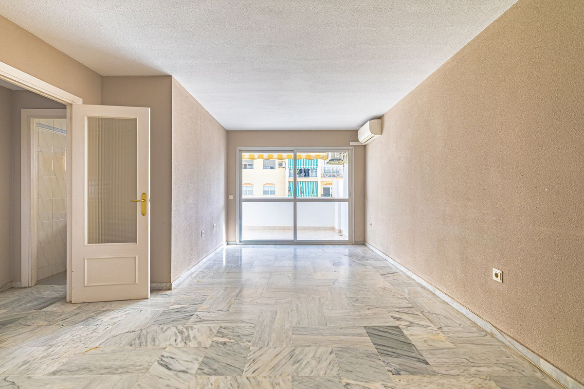 Appartement te koop in Los Boliches | 2 slaapkamers H5131618