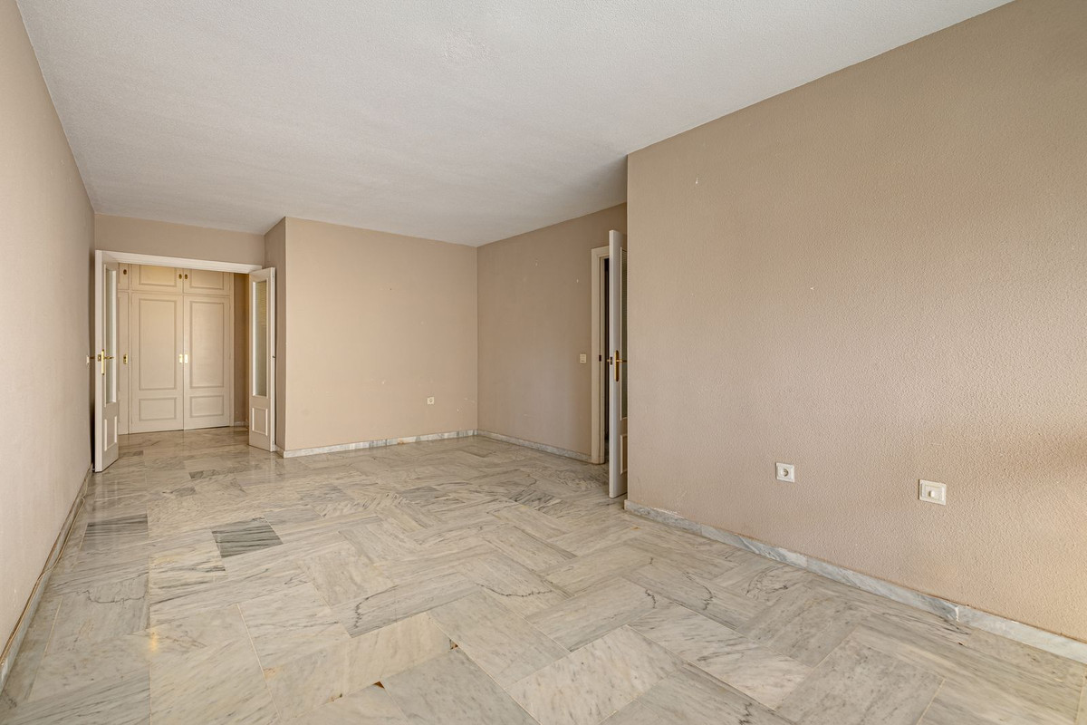 Appartement te koop in Los Boliches | 2 slaapkamers H5131618