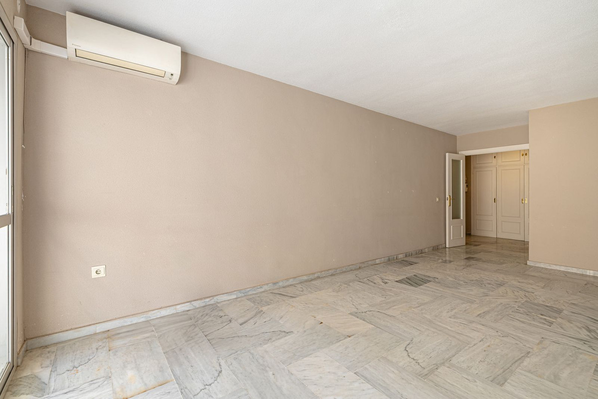Appartement te koop in Los Boliches | 2 slaapkamers H5131618