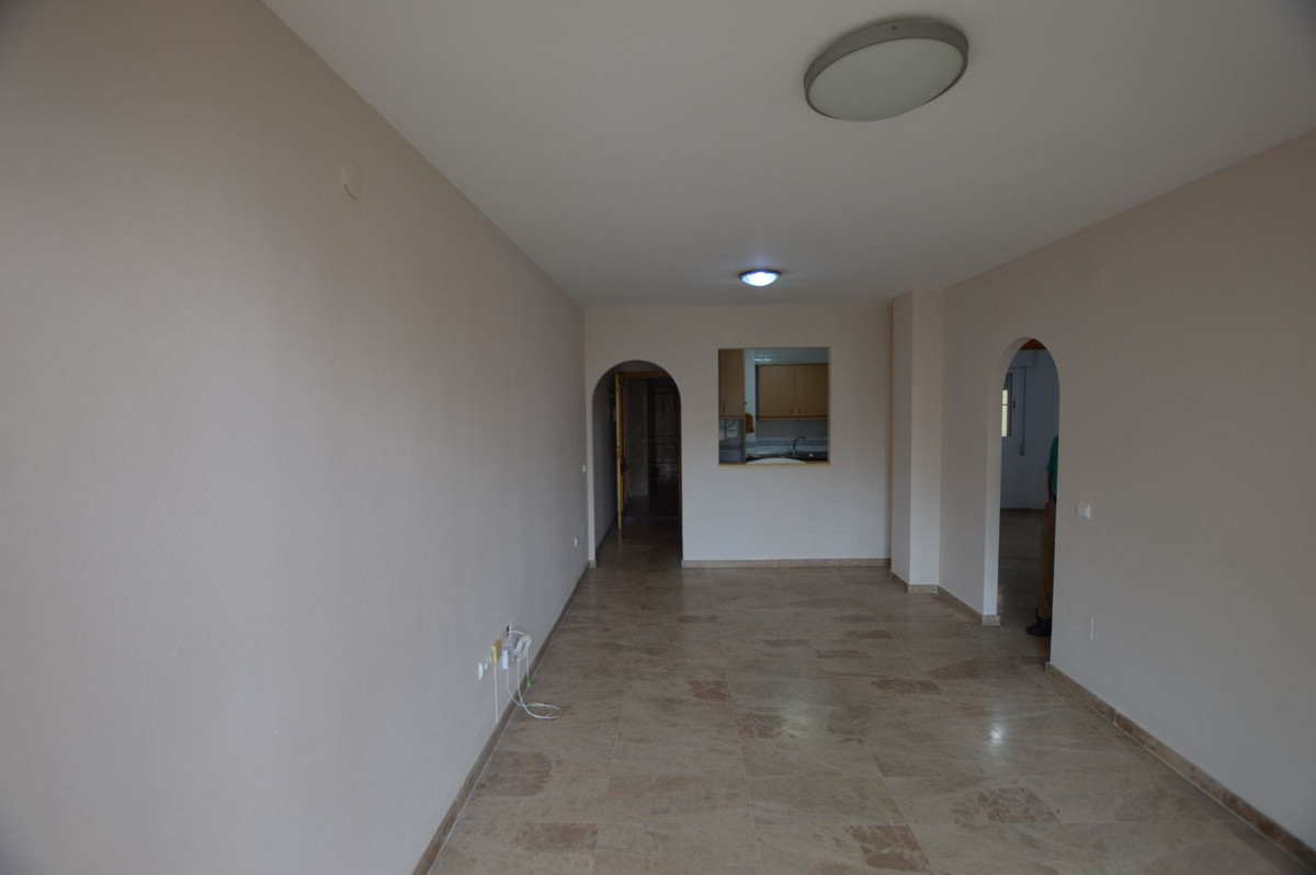 Appartement te koop in Los Boliches | 2 slaapkamers H5210272