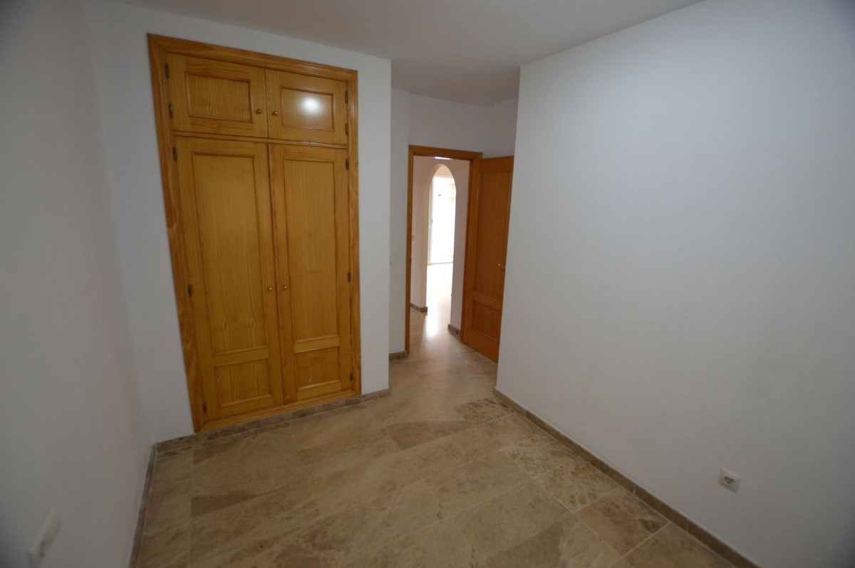 Appartement te koop in Los Boliches | 2 slaapkamers H5210272
