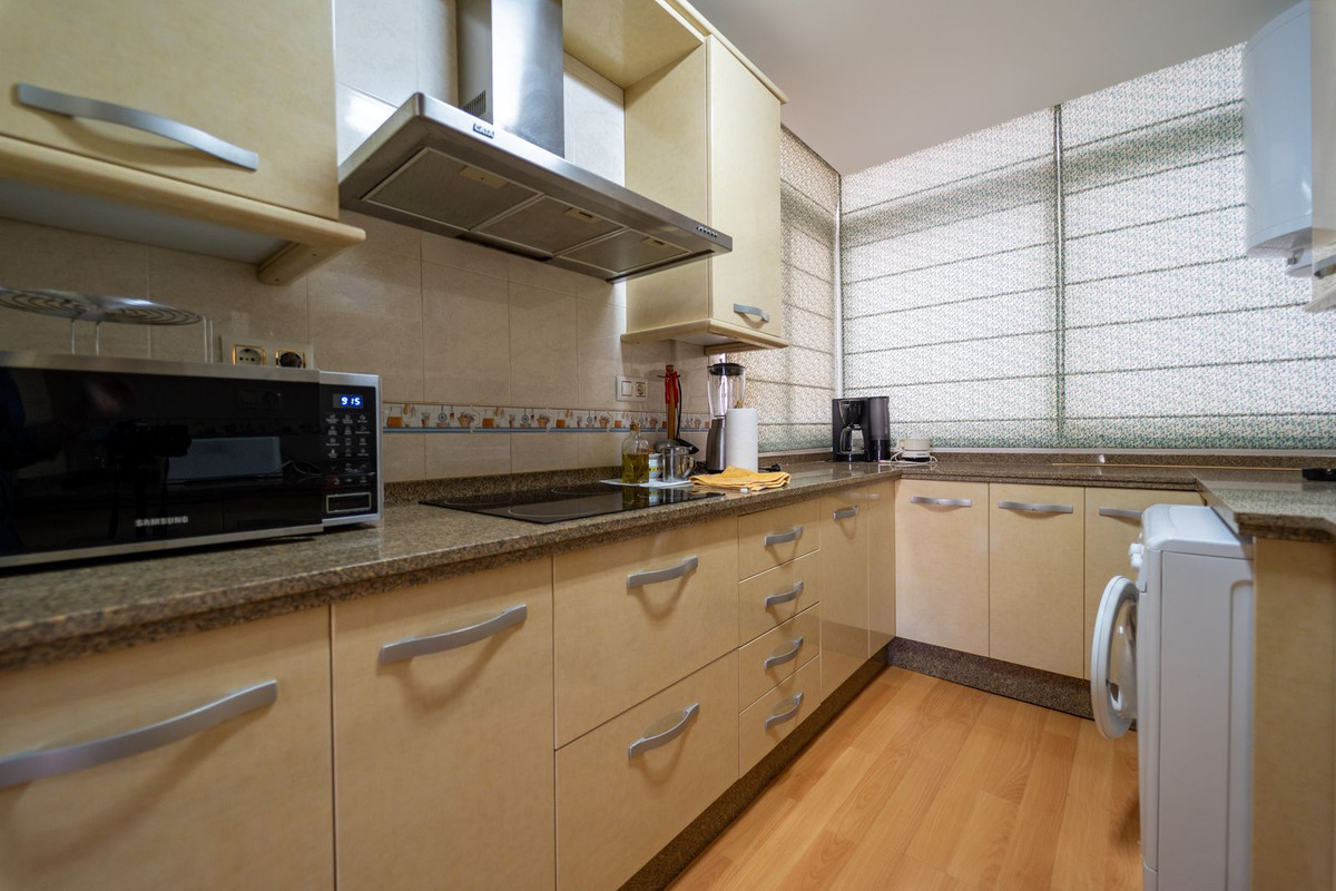 Appartement te koop in Los Boliches | 2 slaapkamers H5218201