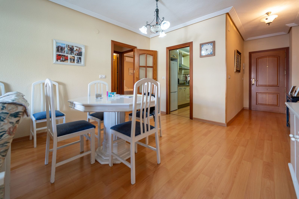 Appartement te koop in Los Boliches | 2 slaapkamers H5218201