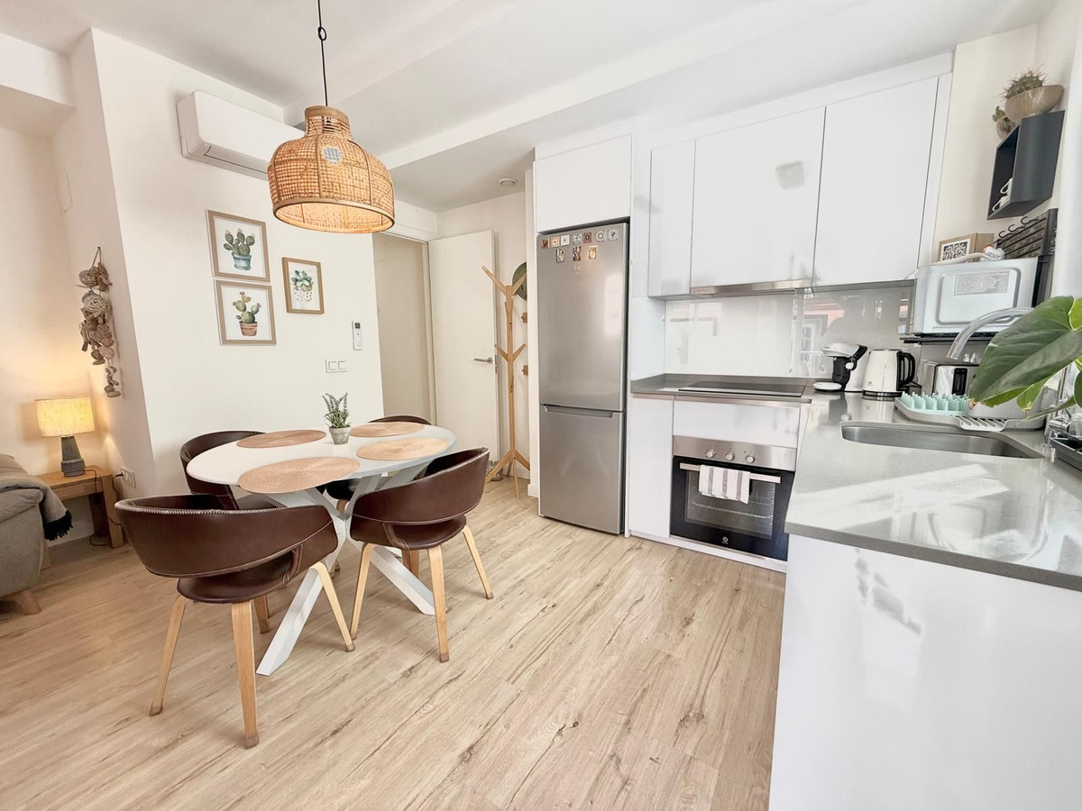 Appartement te koop in Los Boliches | 2 slaapkamers H5257948