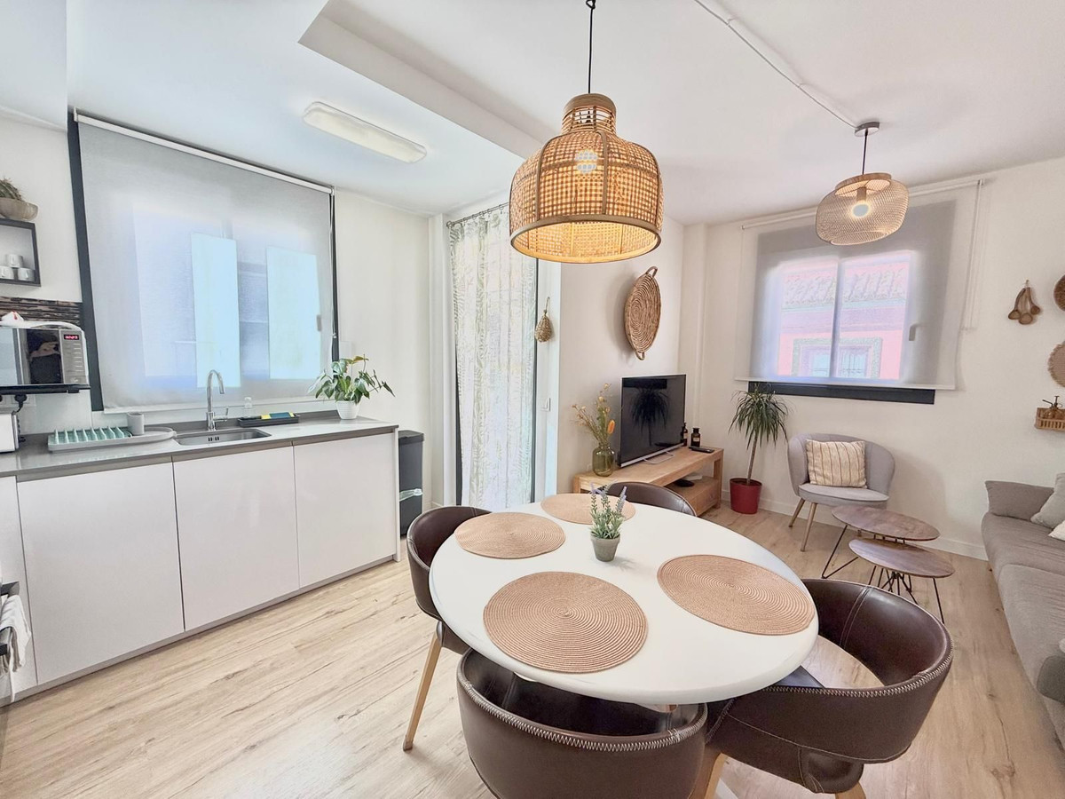 Appartement te koop in Los Boliches | 2 slaapkamers H5257948