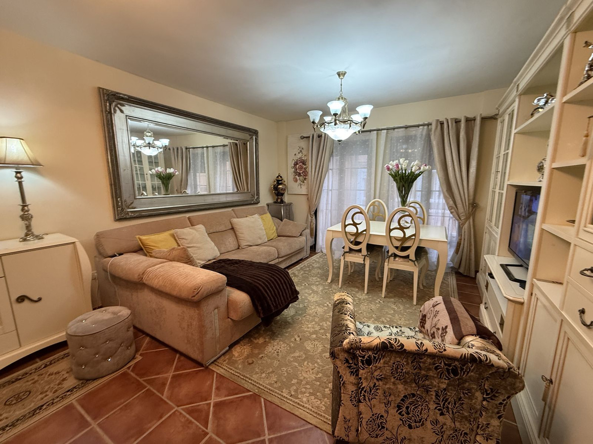 Appartement te koop in Los Boliches | 2 slaapkamers H5296354