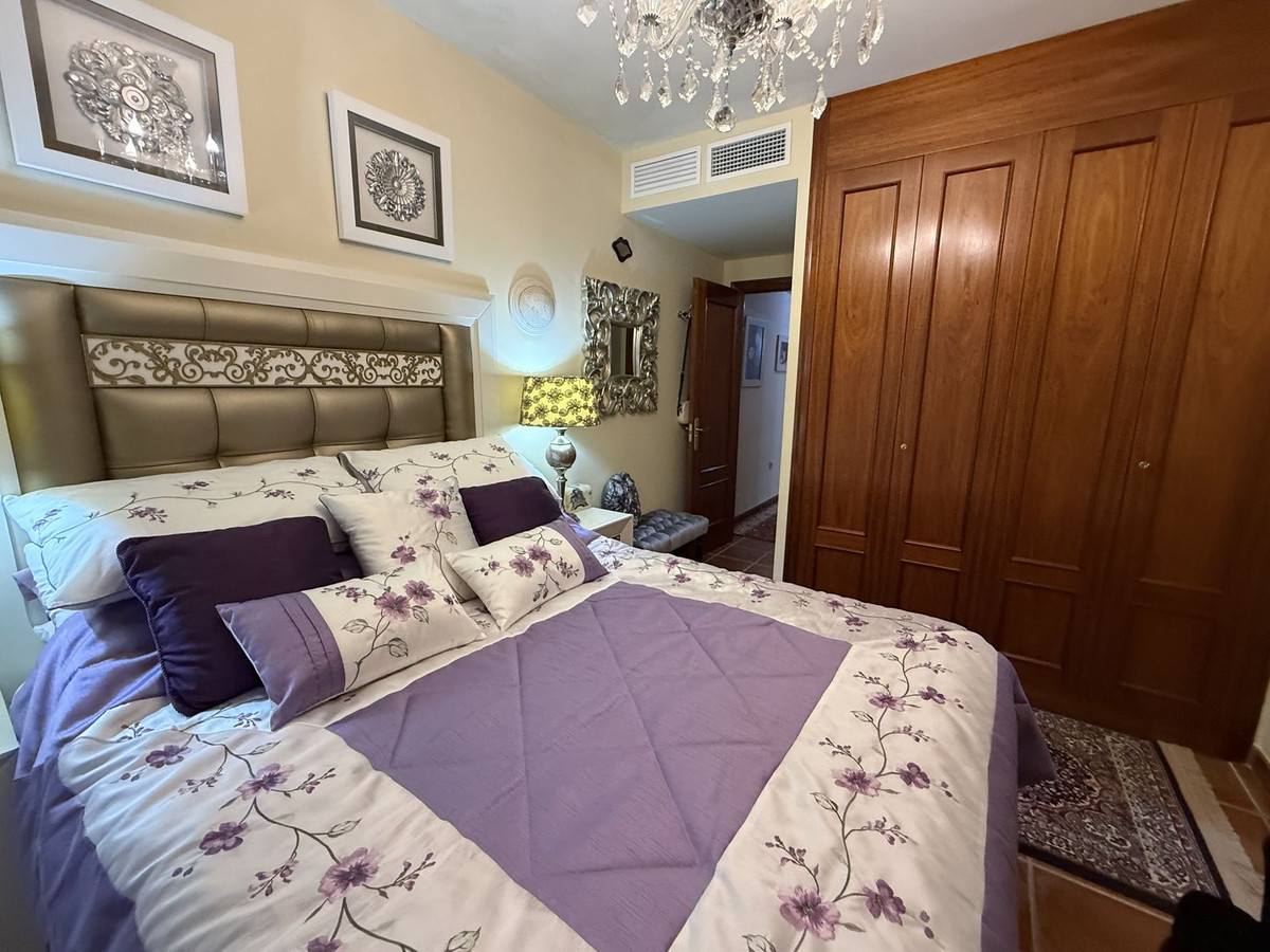 Appartement te koop in Los Boliches | 2 slaapkamers H5296354