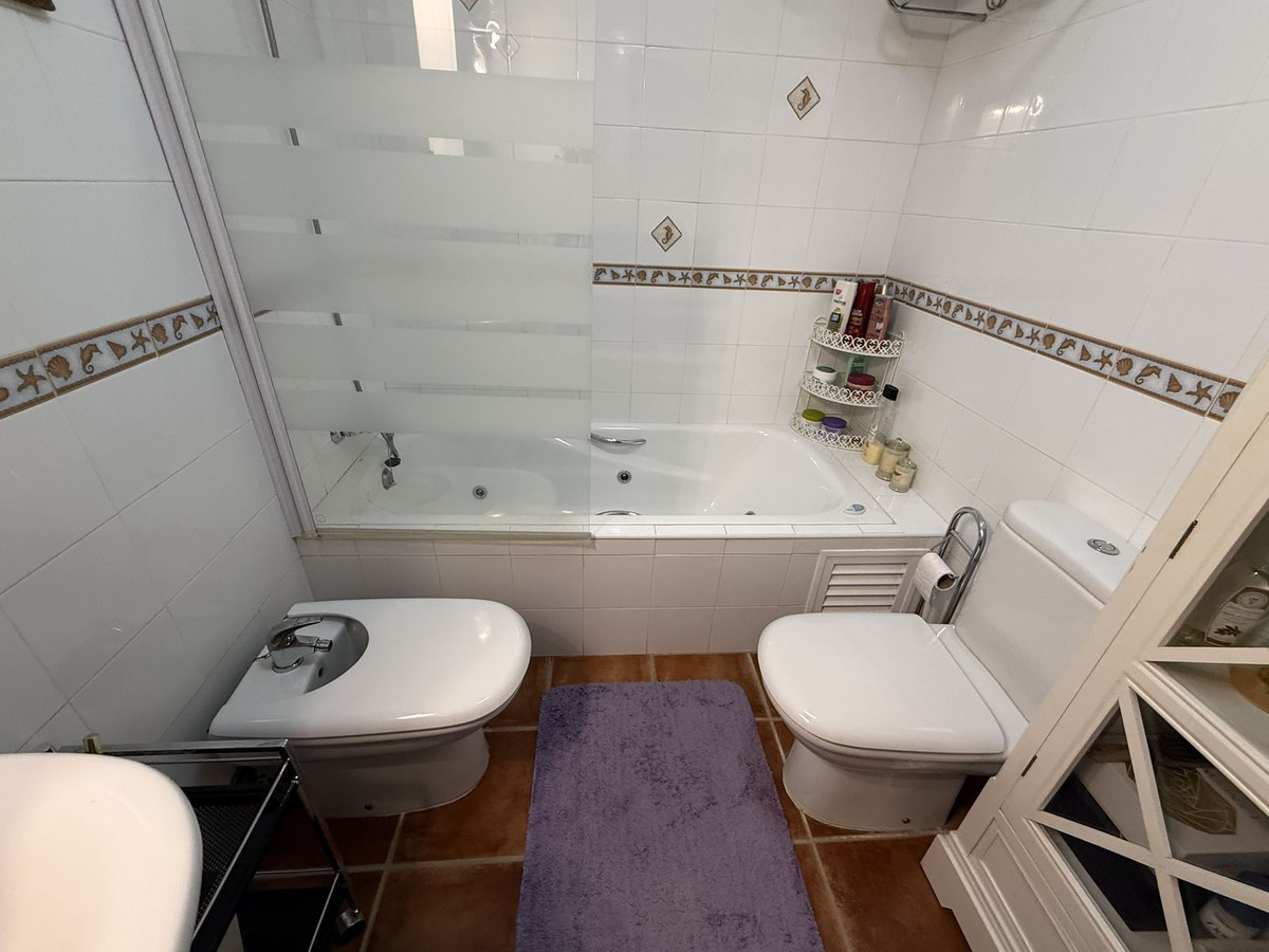 Appartement te koop in Los Boliches | 2 slaapkamers H5296354