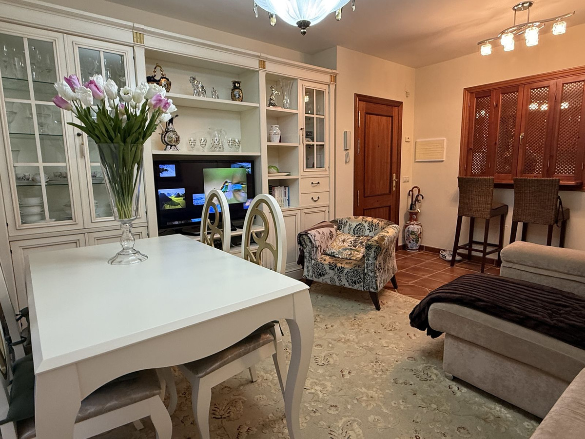 Appartement te koop in Los Boliches | 2 slaapkamers H5296354