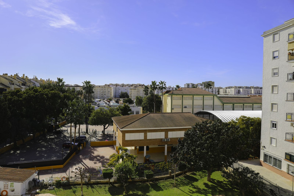 Appartement te koop in Los Boliches | 4 slaapkamers H5357638