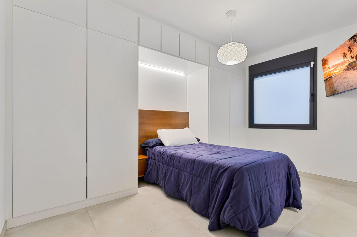 Huis te koop in Los Boliches | 2 slaapkamers H5443993