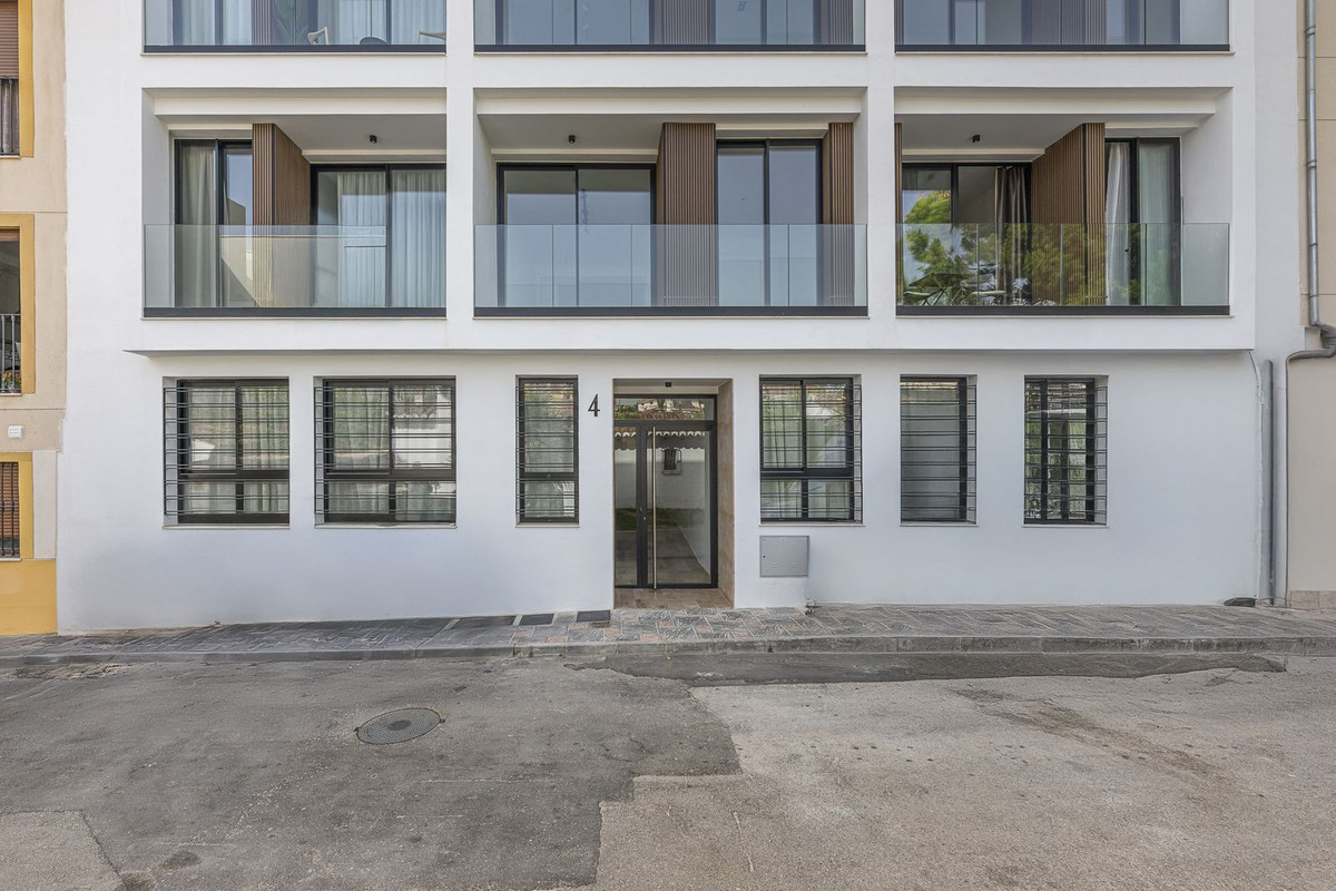 Appartement te koop in Los Boliches | 2 slaapkamers H5447413