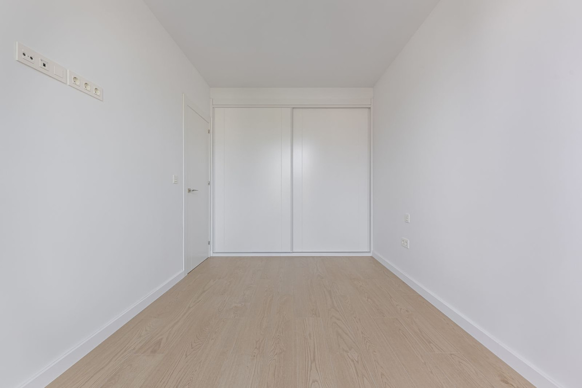 Appartement te koop in Los Boliches | 2 slaapkamers H5447413