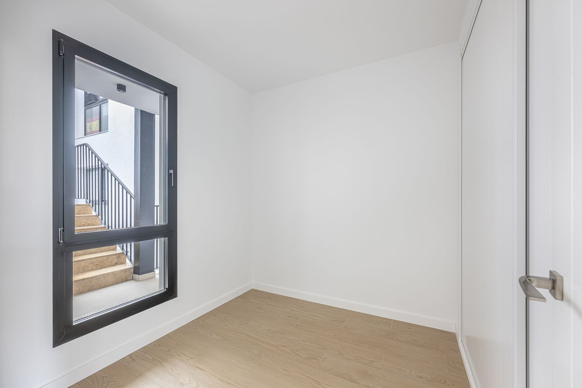 Appartement te koop in Los Boliches | 2 slaapkamers H5447413