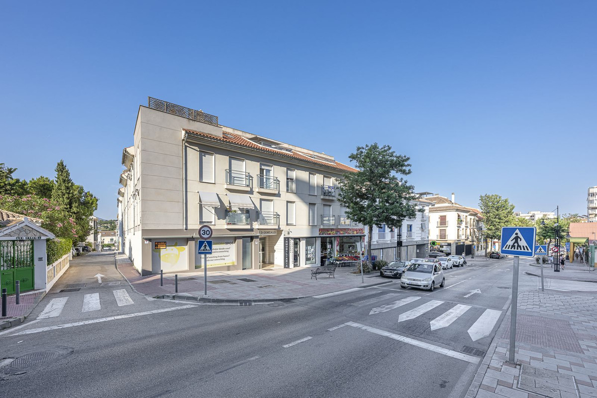 Appartement te koop in Los Boliches | 2 slaapkamers H5447413