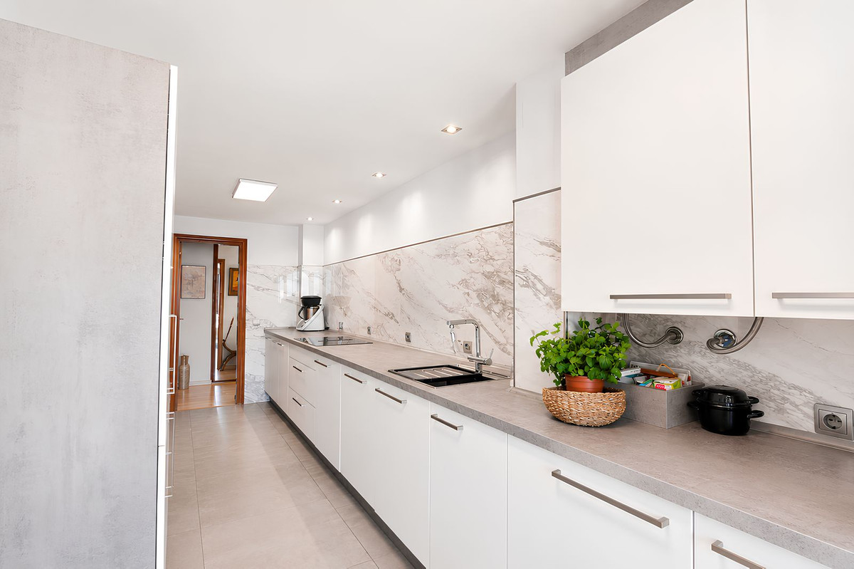 Appartement te koop in Los Boliches | 4 slaapkamers H5448193