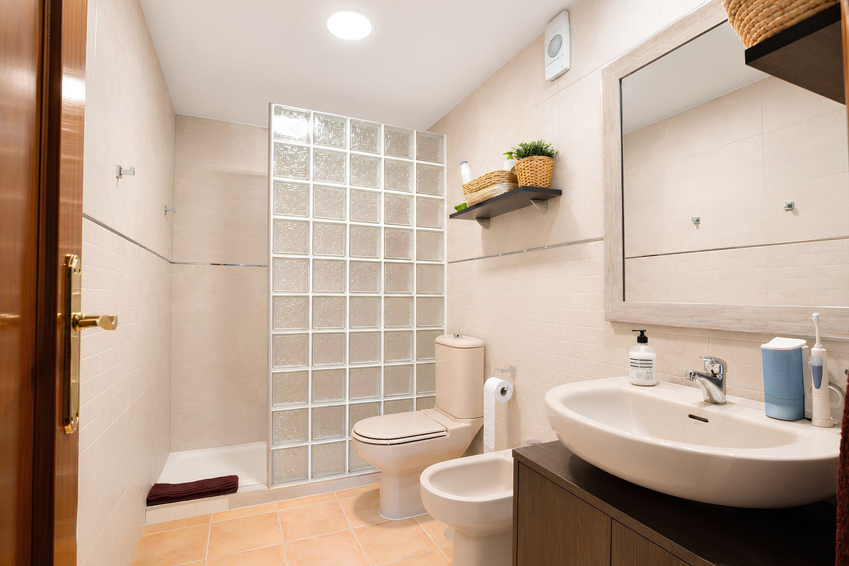 Appartement te koop in Los Boliches | 4 slaapkamers H5448193