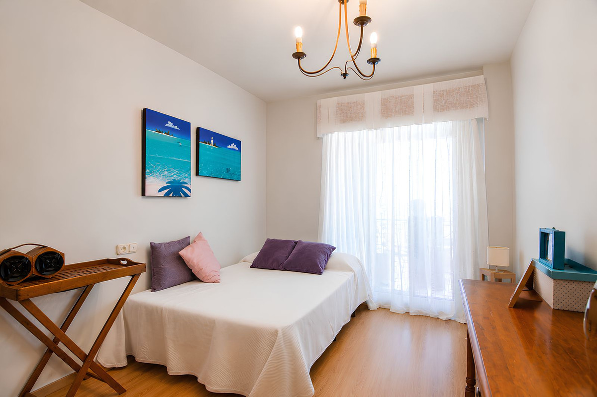 Appartement te koop in Los Boliches | 4 slaapkamers H5448193