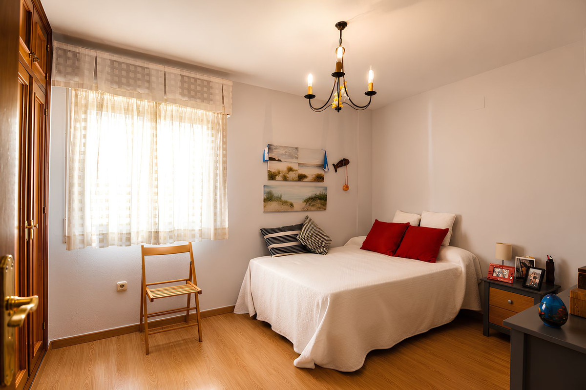Appartement te koop in Los Boliches | 4 slaapkamers H5448193