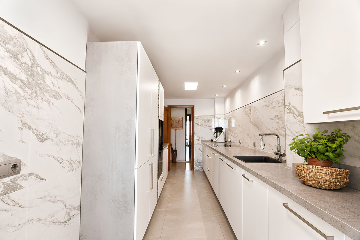 Appartement te koop in Los Boliches | 4 slaapkamers H5448193