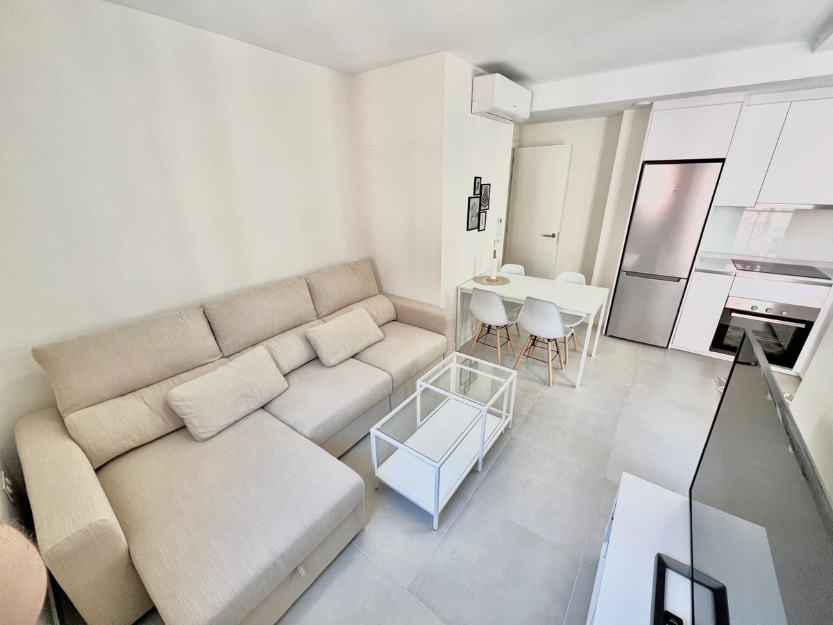 Huis te koop in Los Boliches | 2 slaapkamers H5520016