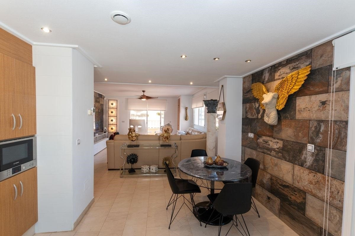 Appartement te koop in Los Dolses | 3 slaapkamers H5216926