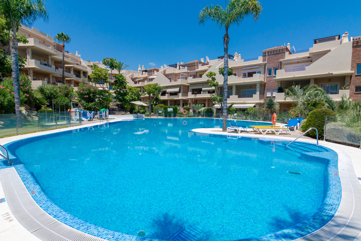 Appartement te koop in Los Flamingos | 2 slaapkamers H5063455