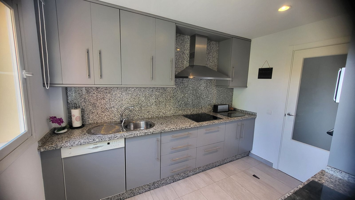 Appartement te koop in Los Flamingos | 2 slaapkamers H5063455