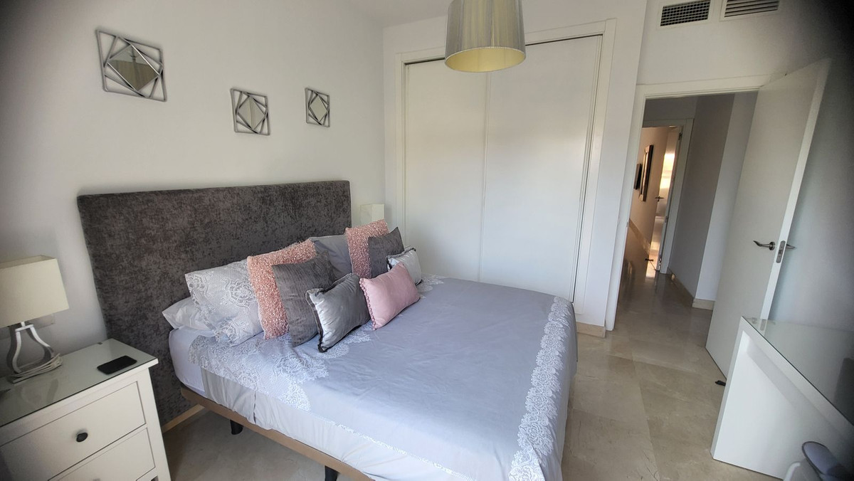 Appartement te koop in Los Flamingos | 2 slaapkamers H5063455