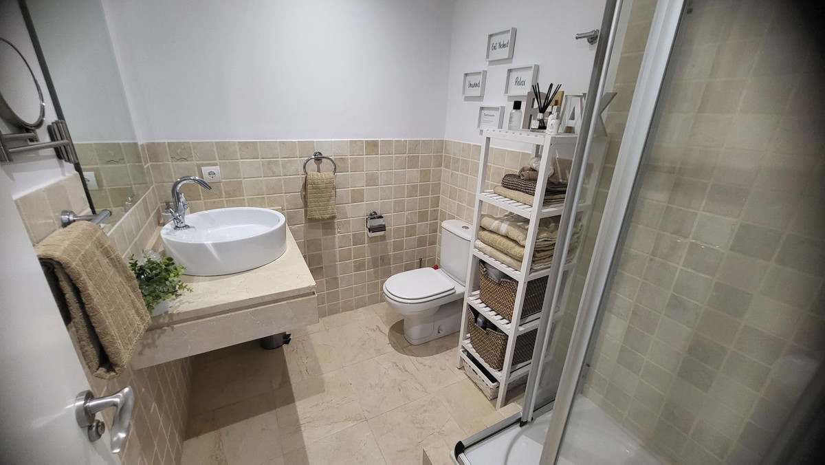 Appartement te koop in Los Flamingos | 2 slaapkamers H5063455
