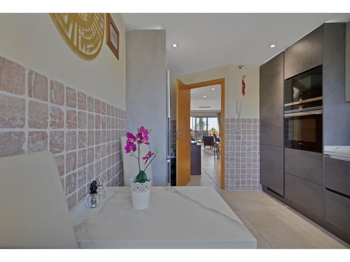 Appartement te koop in Los Flamingos | 3 slaapkamers H5073130