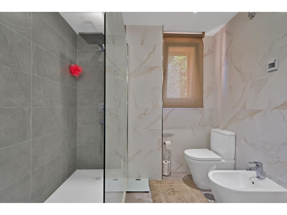 Appartement te koop in Los Flamingos | 3 slaapkamers H5073130