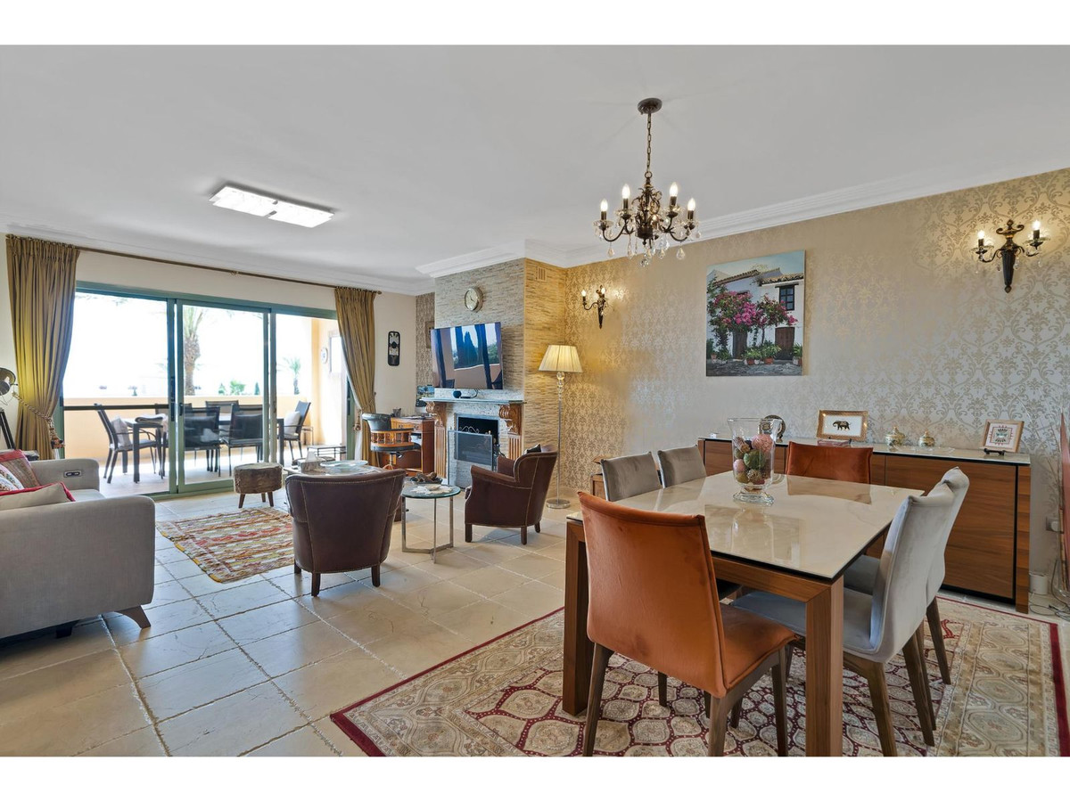 Appartement te koop in Los Flamingos | 3 slaapkamers H5073130