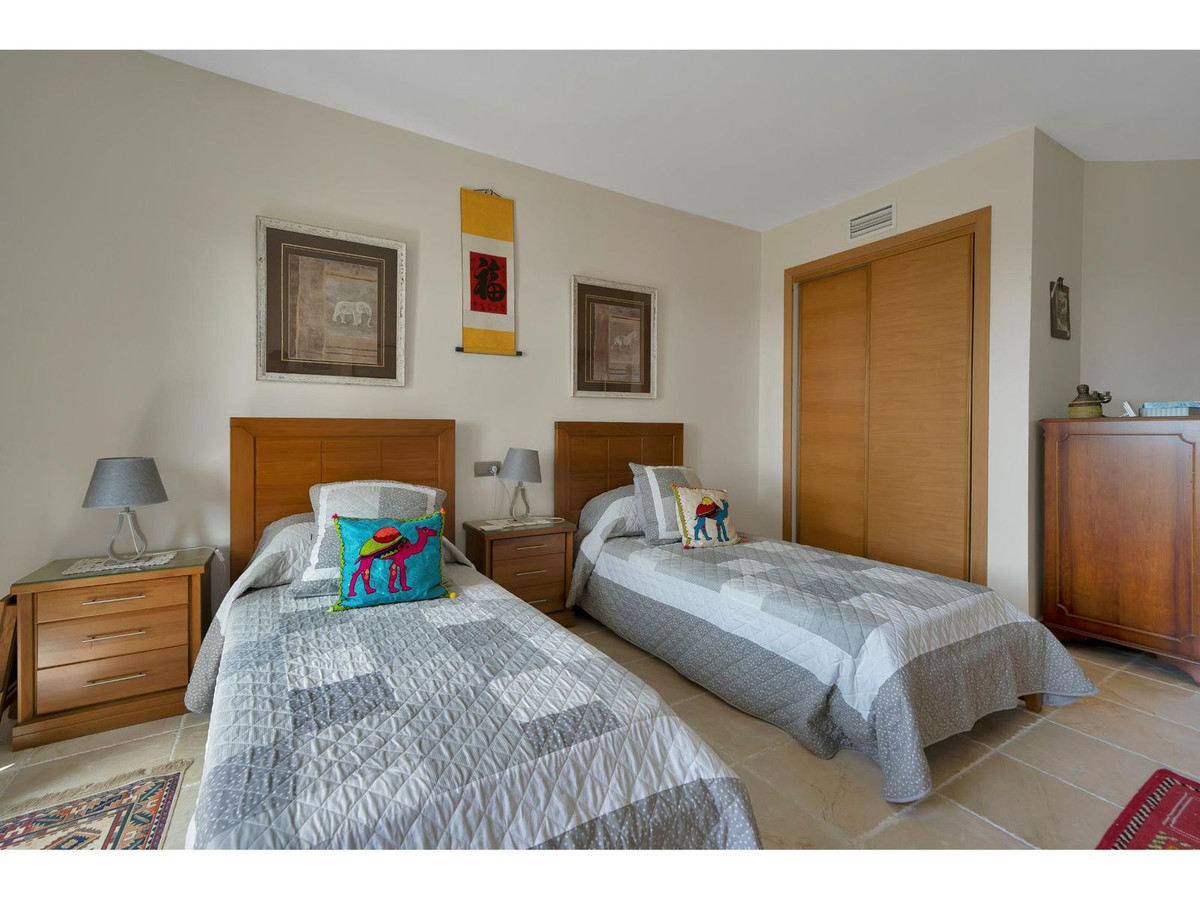 Appartement te koop in Los Flamingos | 3 slaapkamers H5073130