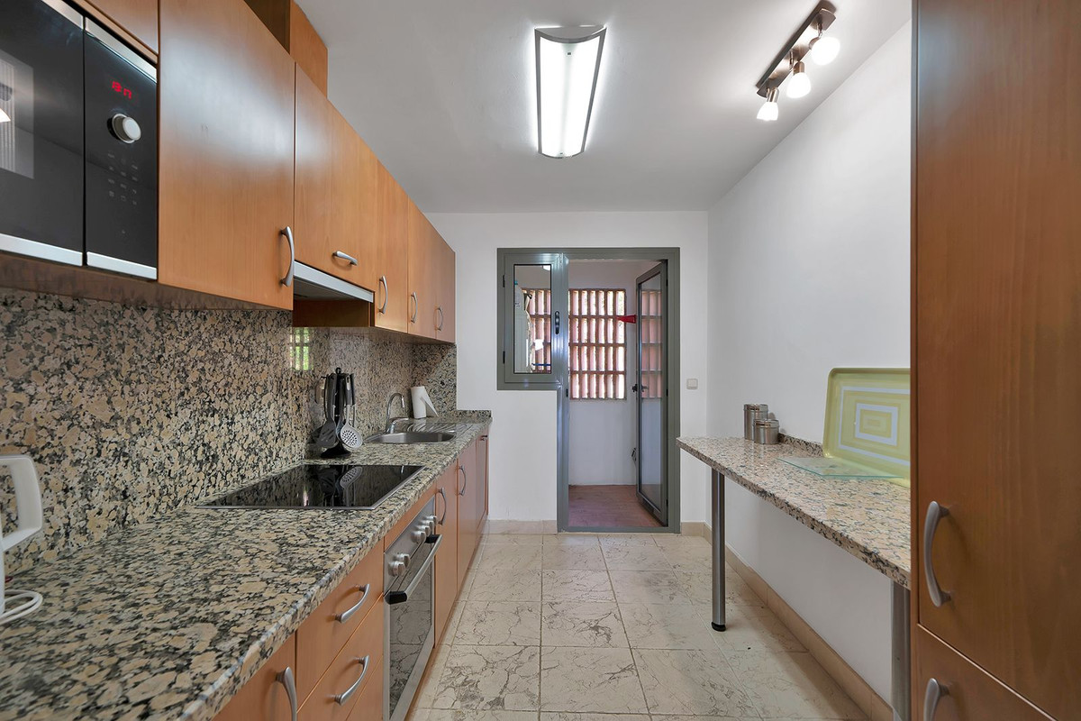 Appartement te koop in Los Flamingos | 2 slaapkamers H5080999