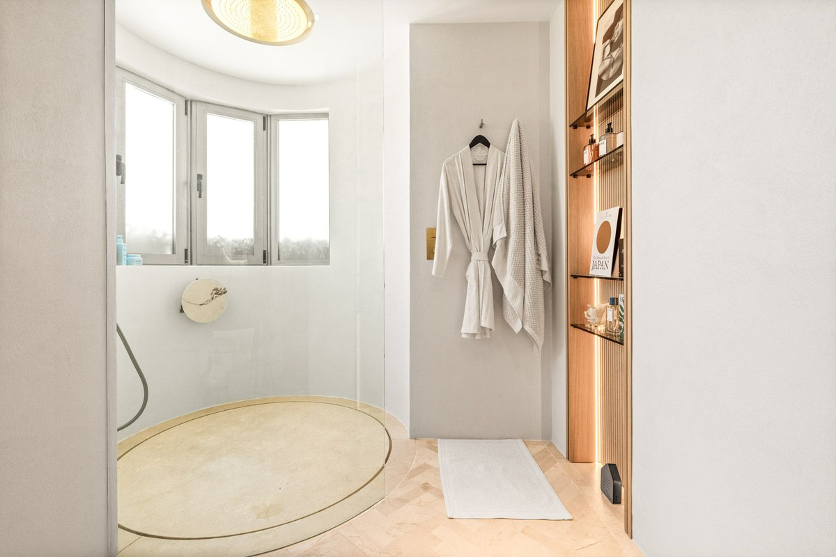 Appartement te koop in Los Flamingos | 3 slaapkamers H5110798