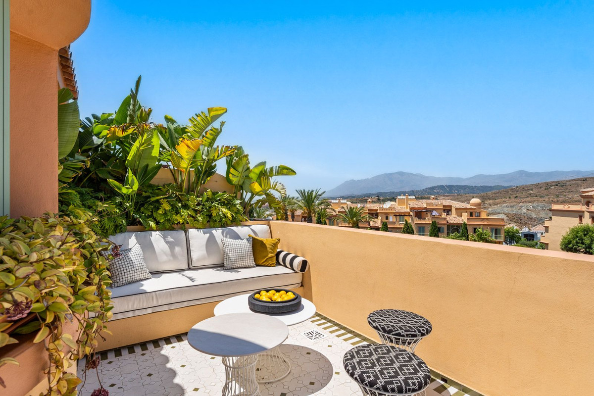 Appartement te koop in Los Flamingos | 3 slaapkamers H5110798